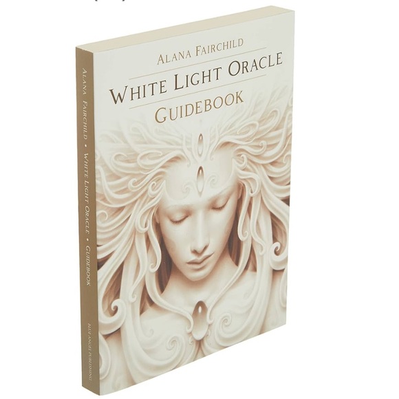 White Light Oracle: Enter the Luminous Heart of the Sacred Oracle Card Deck - Picture 8 of 10